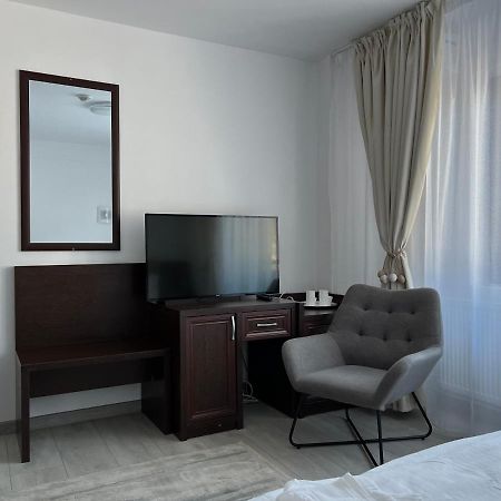 Hotel Mara Braila Exterior photo